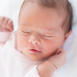 Photo bébé nouveau né naissance nourrisson